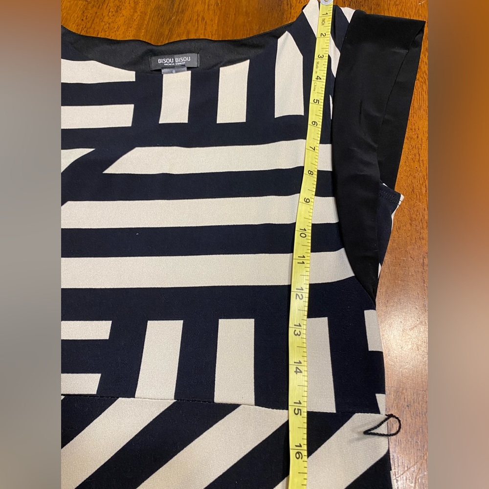 Bisou Bisou Black & Tan Geometric sheath Dress  size small Woven belt. - Picture 13 of 14